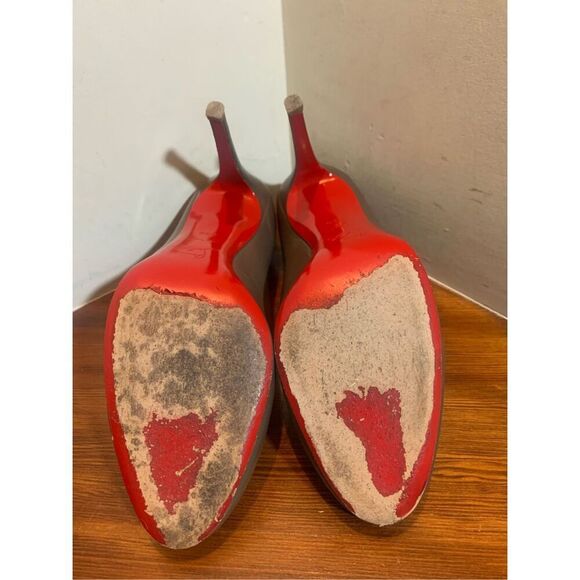 Christian Louboutin Simple Pumps EU40.5 - Picture 7 of 9